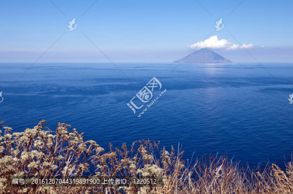 斯特龍博利島