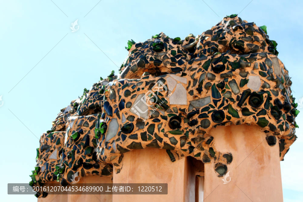 Casa,Mila的屋頂煙囪