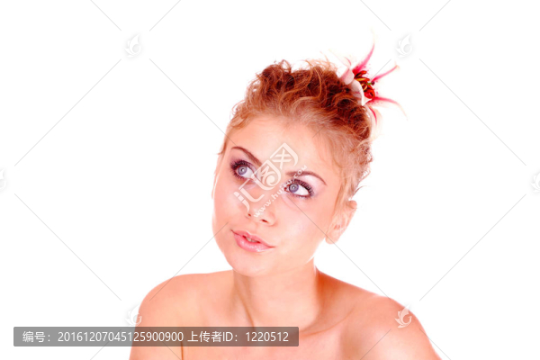美女在SPA前的肖像