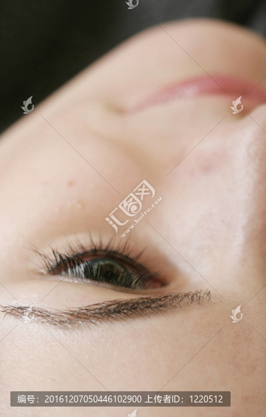 女人的臉