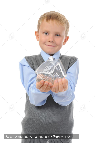 有趣的小男孩