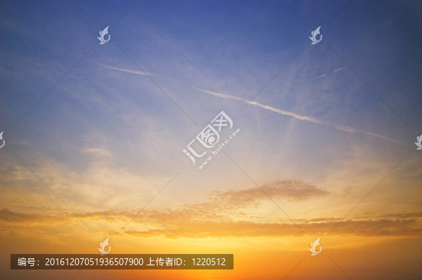 日落時(shí)美麗的天空