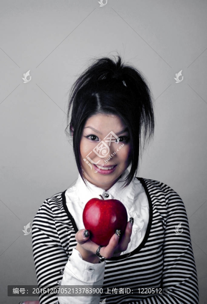 亞洲女人與蘋(píng)果