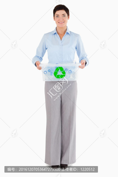 商人拿著回收箱