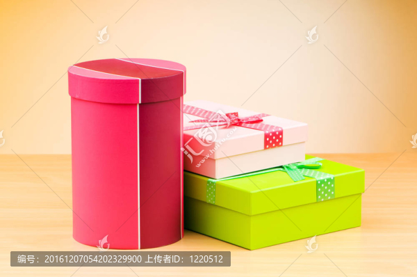 對梯度背景禮品