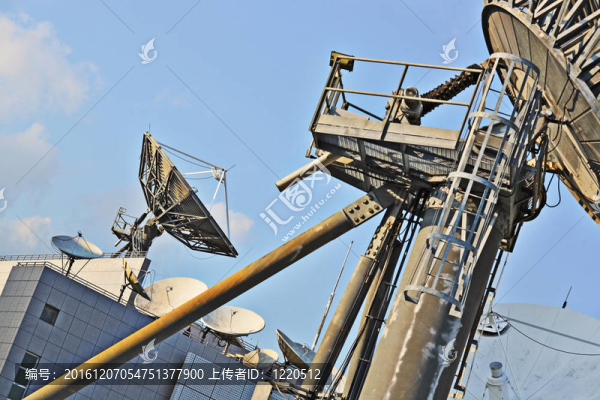 衛(wèi)星天線