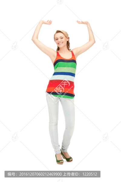 快樂(lè)無(wú)憂無(wú)慮的少女