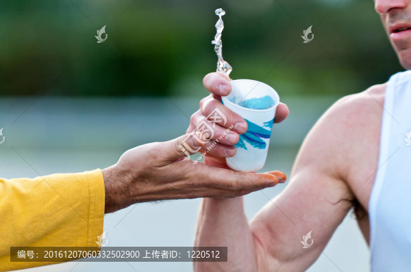 馬拉松中的水