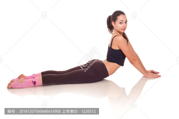 小女孩做健身操