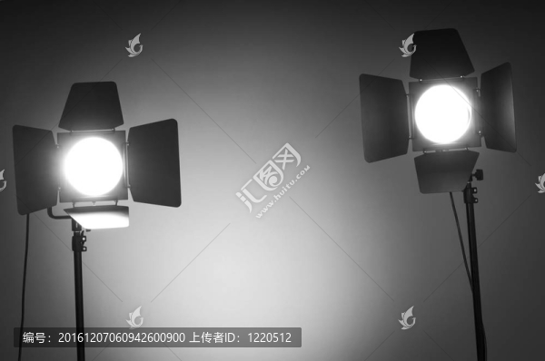 兩個(gè)谷倉門燈在攝影棚