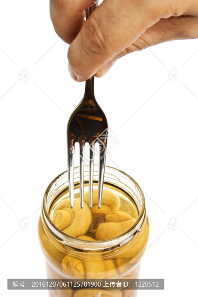 叉子上的蘑菇