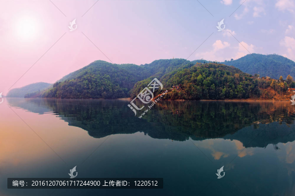 佩瓦湖風(fēng)景秀麗的青山景觀；博卡拉；尼泊爾