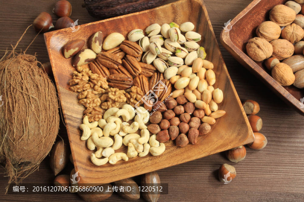 什錦堅(jiān)果