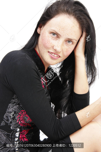 美麗的黑發(fā)女人肖像