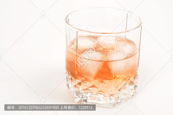 冰玻璃酒杯