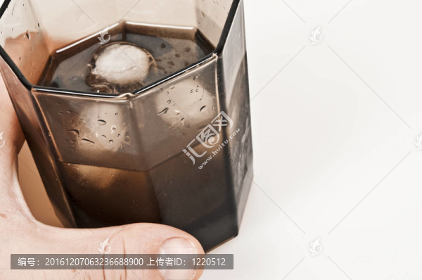 冰玻璃酒杯