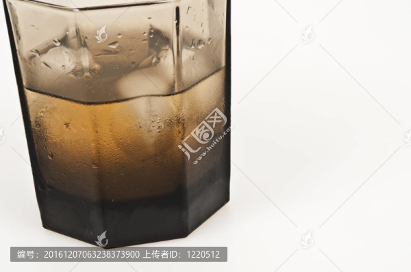 冰玻璃酒杯