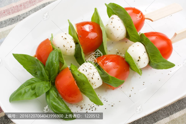 Mozzarella和圣女果
