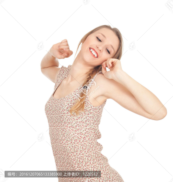 微笑在辮子的美麗的長頭發(fā)的女人