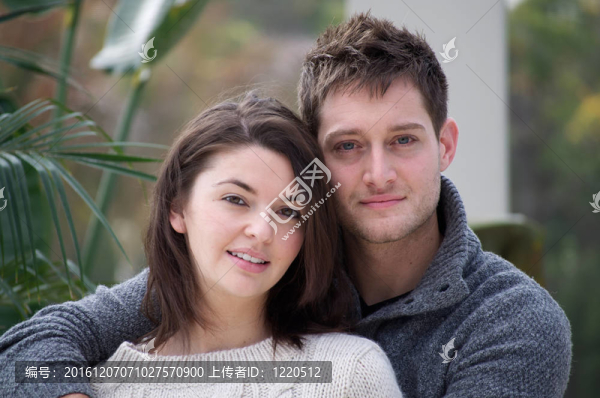 年輕漂亮的白人夫婦