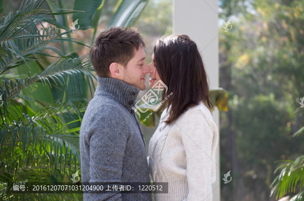 年輕漂亮的白人夫婦