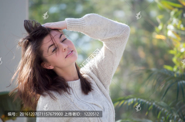 年輕漂亮的模型