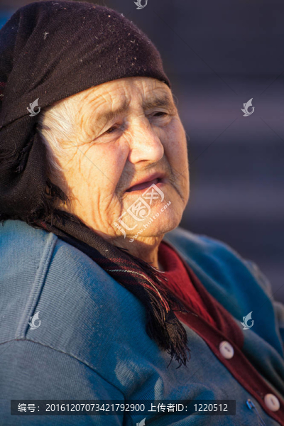 老農(nóng)婦