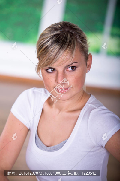 健身房的女孩
