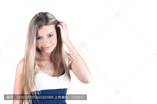 白色的年輕漂亮的女孩，長著金色的頭發(fā)