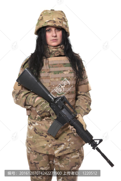 美麗的陸軍女孩與步槍