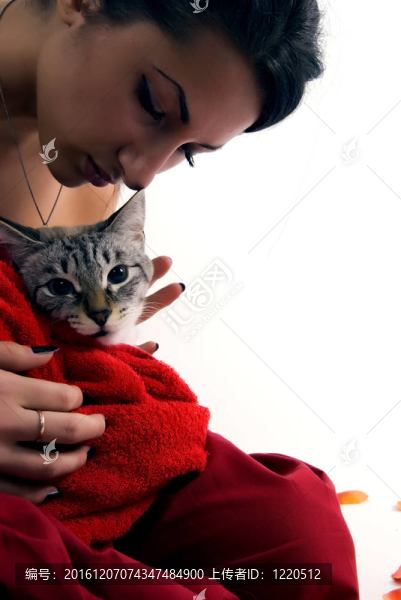漂亮女人與貓