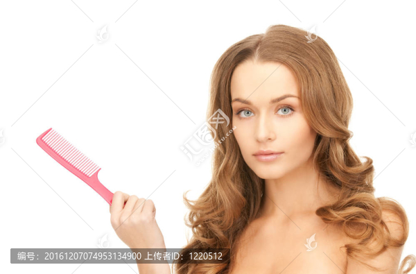 帶梳子的美女