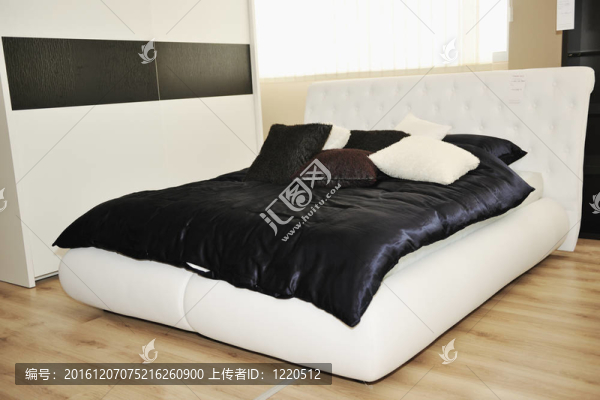 現(xiàn)代臥室室內(nèi)