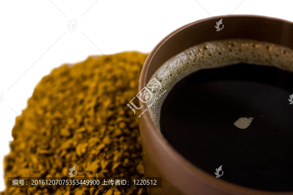 一杯黑咖啡