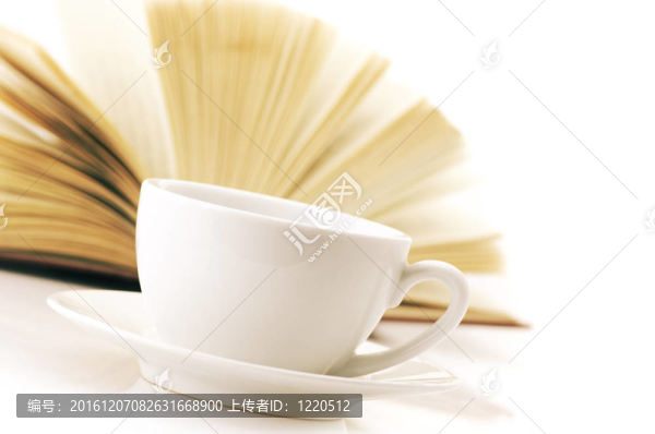 一杯咖啡和書