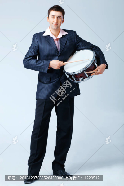 人與鼓