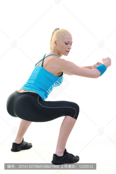 健身和鍛煉與金發(fā)女人