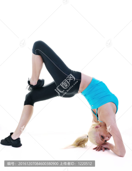 健身和鍛煉與金發(fā)女人