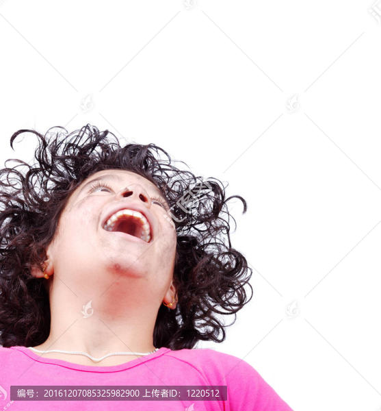 笑的女孩