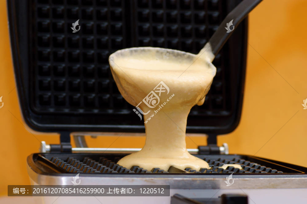 餅干糕點(diǎn)機(jī)在使用中的現(xiàn)代廚房