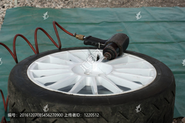 換輪胎