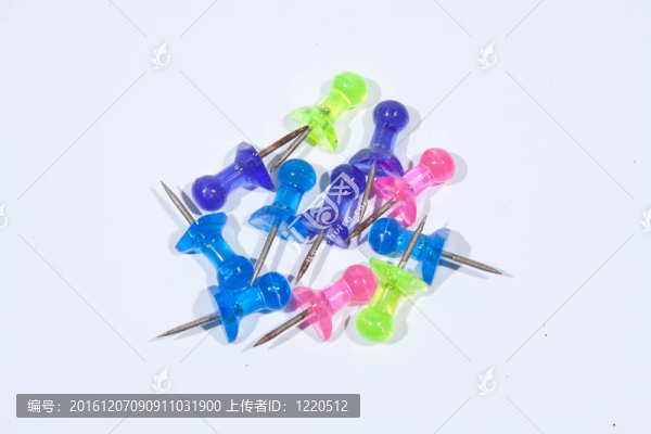 粘紙彩色刺繡。