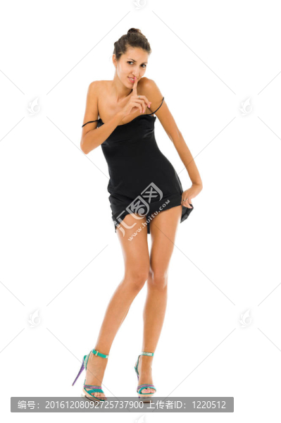 美女在工作室跳舞