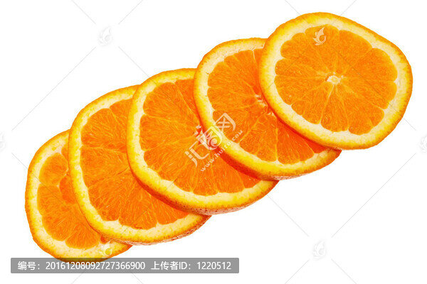 白色背景的橙色切片。