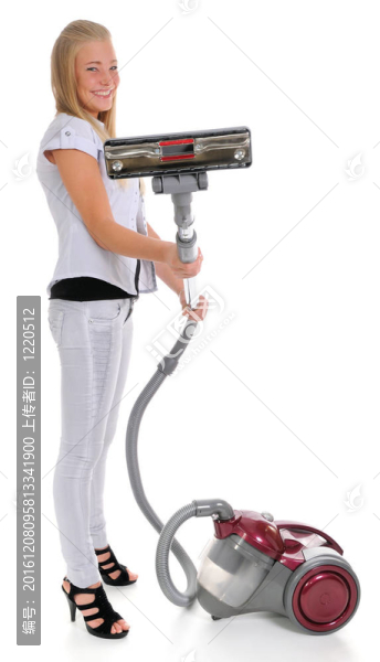 女孩和吸塵器