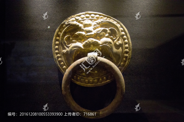 鎏金銅輔首