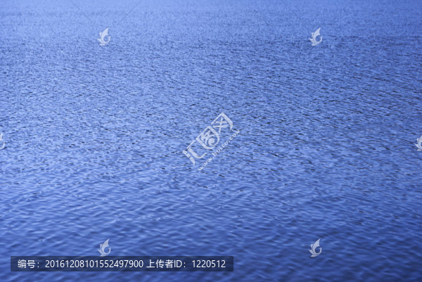 浪漫的湖