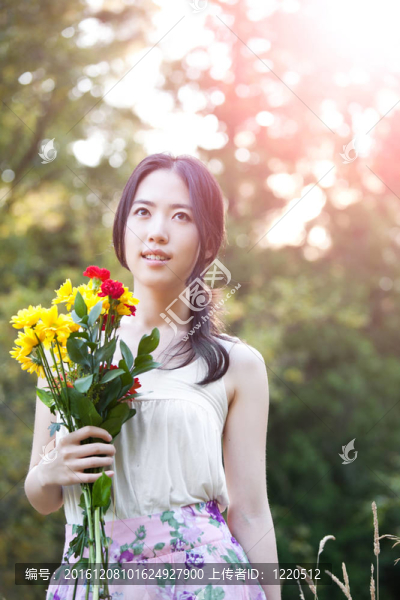 美麗的亞洲女子
