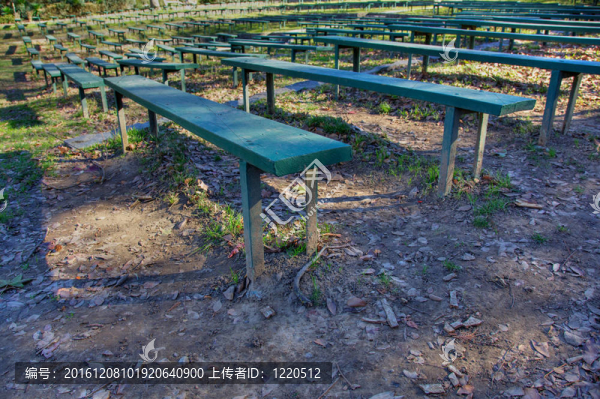公園露天劇場(chǎng)木座椅