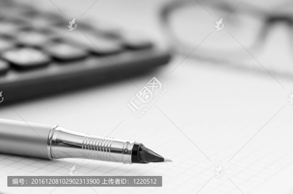 商業(yè)概念與記事本和計(jì)算器